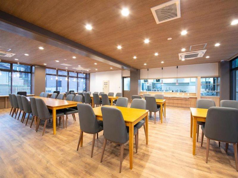 Aic Airport Hotel